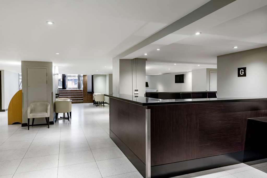 Radisson Red Hotel London Heathrow Restaurante foto
